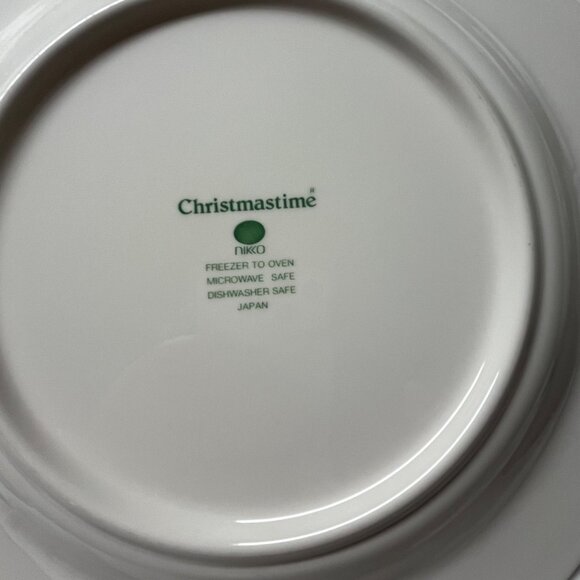 Christmastime Nikko Octagon Dinner Plates Set of 2  Christmas Tree 10 7/8" - Picture 5 of 10